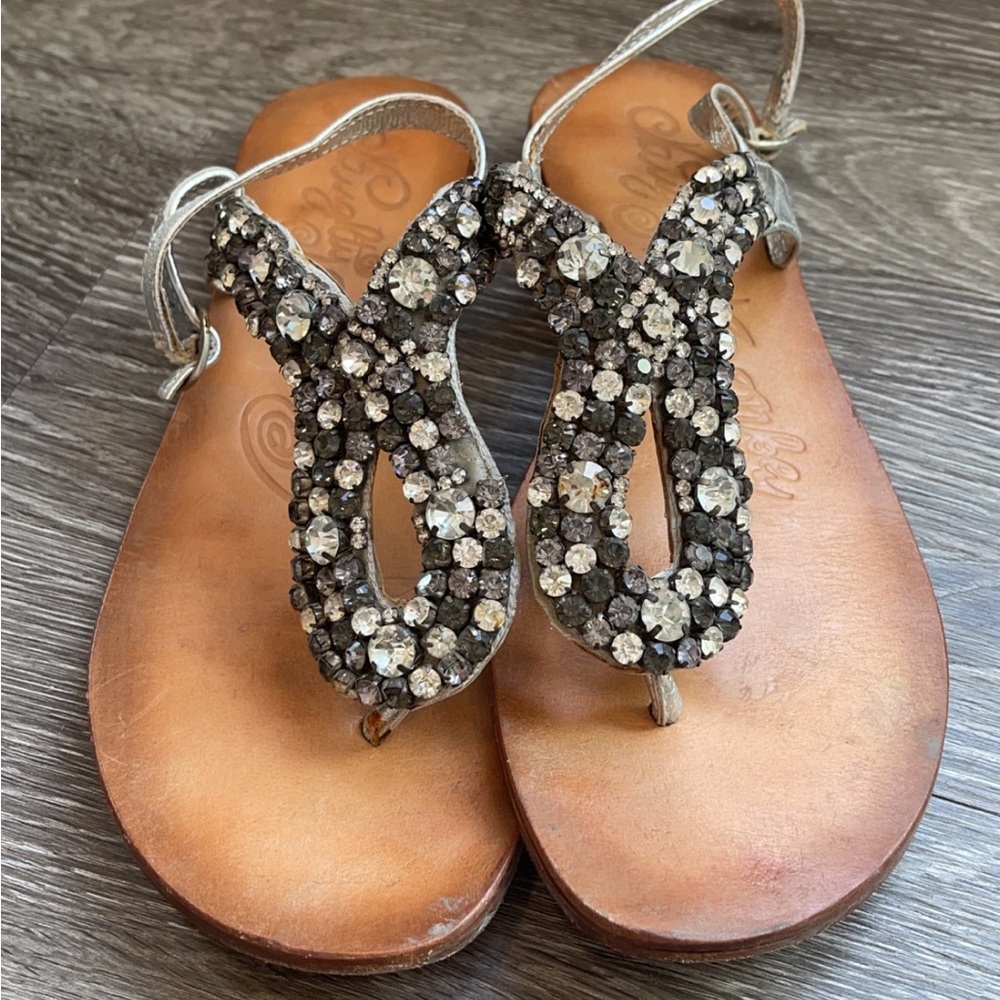 10 Naughty Monkey Sandals